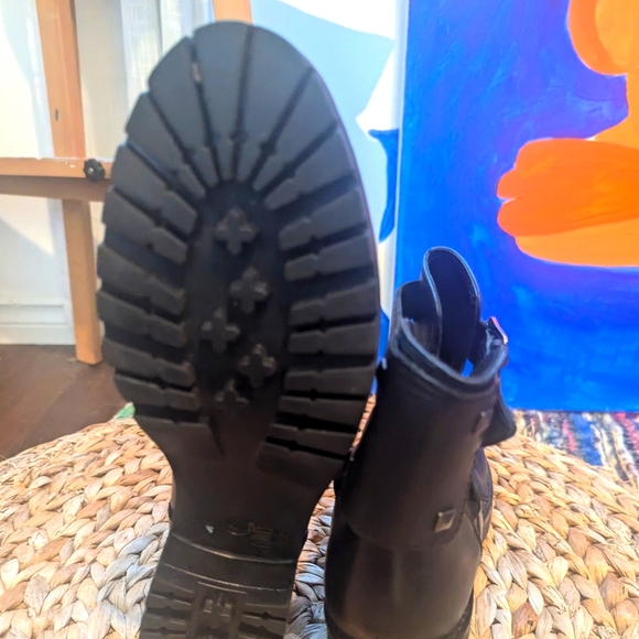 Minnelli Black Leather Buckle Ankle Boots - Size 40 EU / 9 US - New - Picture 2 of 7